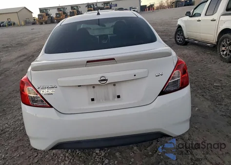 2018 Nissan Versa S z USA, uszkodzony, nr VIN 3N1CN7AP8JL879449